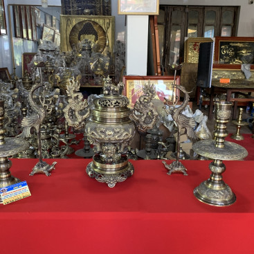 bo-dinh-cao-40cm-ngu-su-mau-gia-co-rong-chau-mat-nguyet