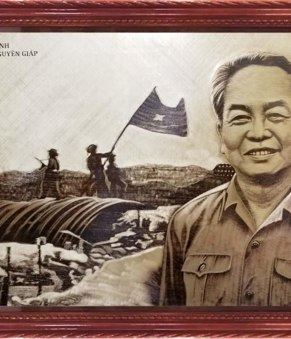 dai-tuong-vo-nguyen-giap-tranh-chan-dung