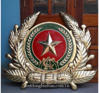 huy-hieu-cong-an-viet-nam-bang-dong-mau-chuan-nha-nuoc-quy-dinh