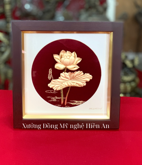 tranh-hoa-sen-ma-vang-kich-thuoc-20cm-20cm