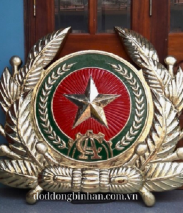 huy-hieu-cong-an-viet-nam-bang-dong-mau-chuan-nha-nuoc-quy-dinh